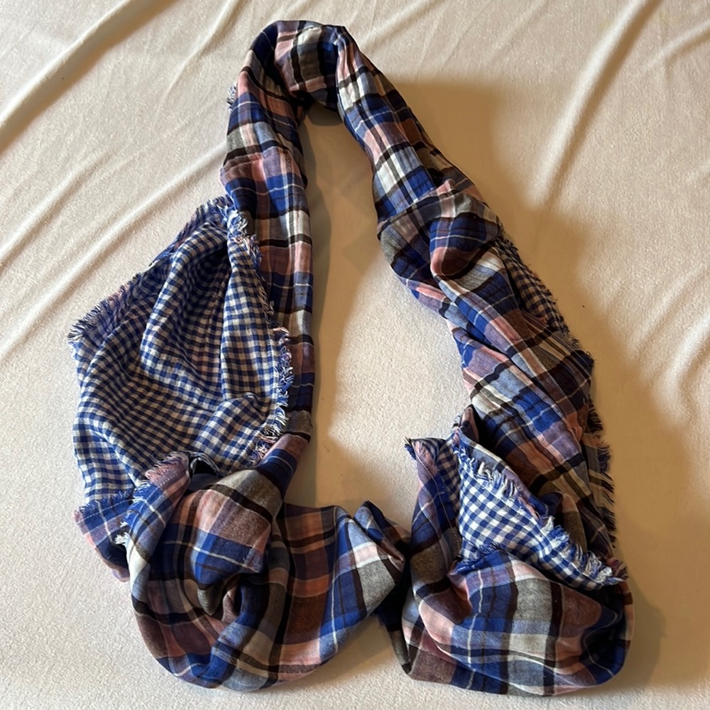 Reversable scarf
